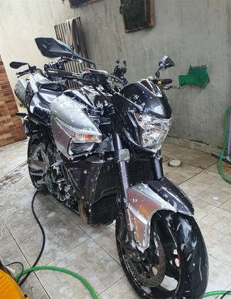 SUZUKI B-KING 